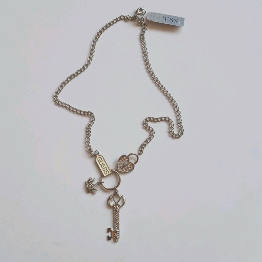 Guess heart key long necklace NWT